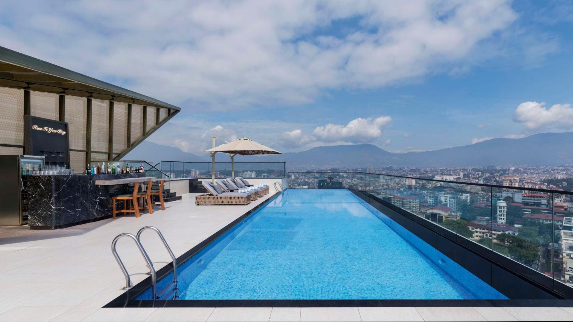 Hotel Hilton Kathmandu Esterno foto