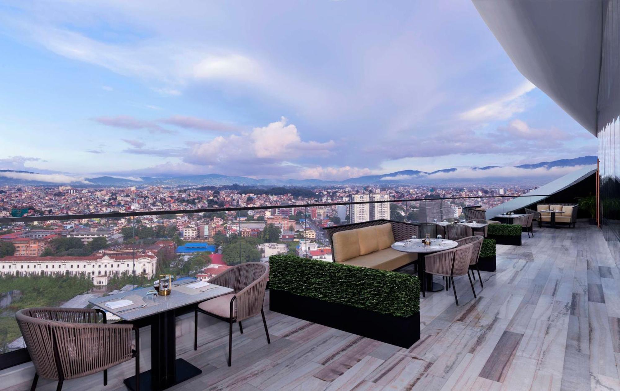 Hotel Hilton Kathmandu Esterno foto